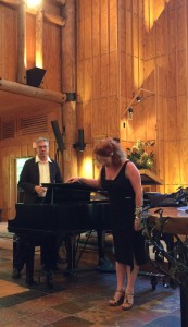 Ellena Hogrefe, mezzo-soprano, performs Brahms Vier ernste Gesaenge